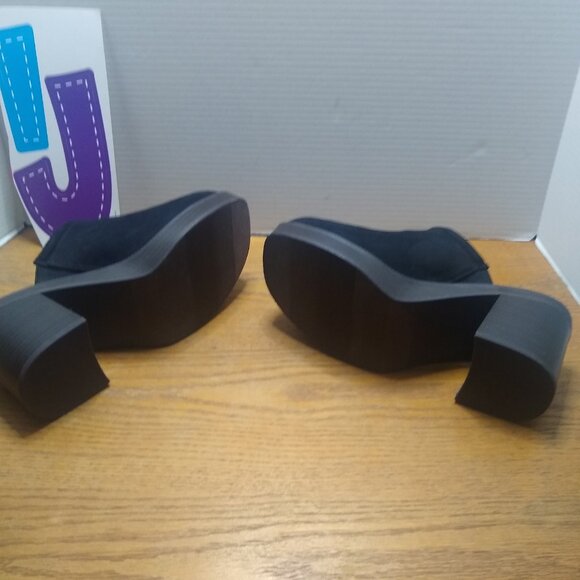 Torrid Women's Black Suede Platform Mules 10 ww - Picture 4 of 7